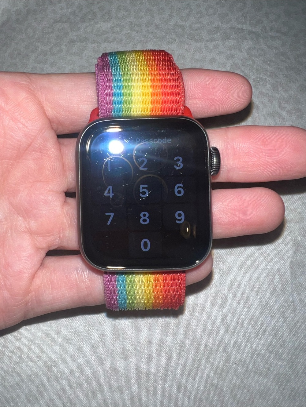Apple Watch Series 5, 40 mm, GPS + Cellular